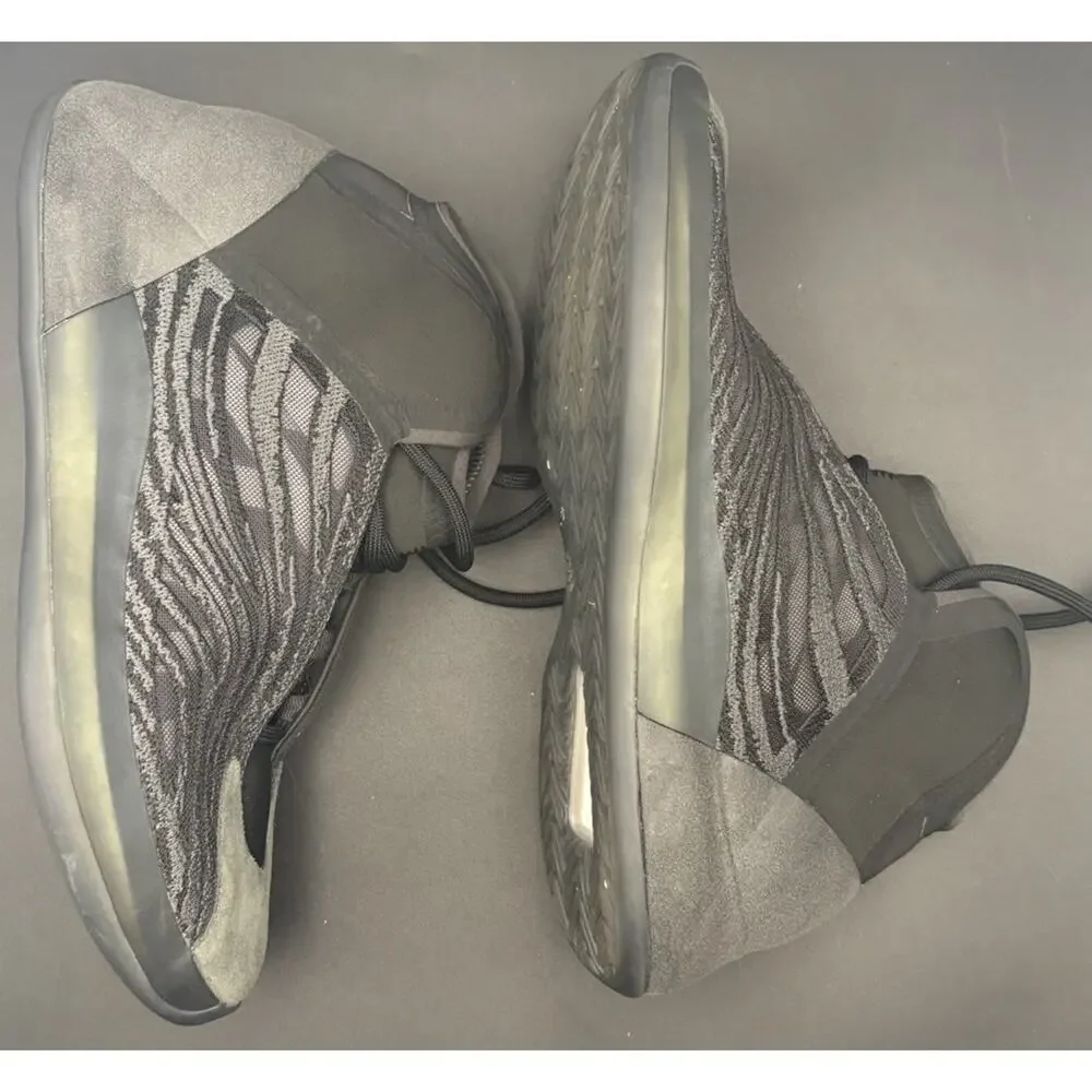 Adidas Yeezy QNTM Onyx Pre Owned Size 9 No Box